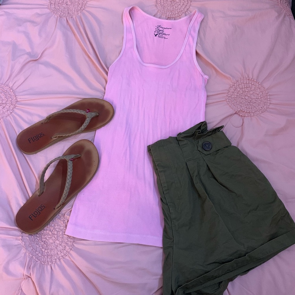 Pink tank